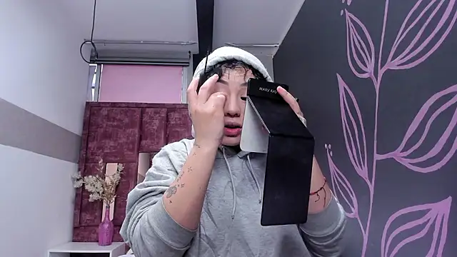 Kiara Fox   online show from March 22, 11:02 am