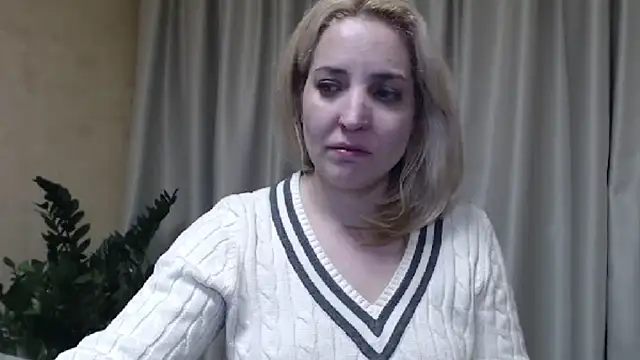 sweetpussy online show from February 18, 6:37 pm