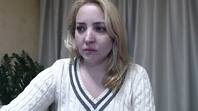Snapshot of sweetpussy chatting on March 6, 4:47 pm sweetpussy online show from March 6, 4:47 pm
