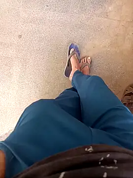 Snapshot of xhanm chatting on December 21, 6:53 am xhanm online show from December 21, 6:53 am