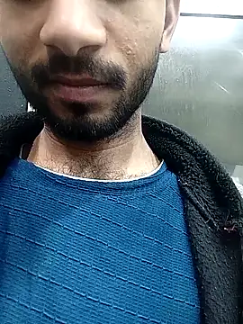 Snapshot of xhanm chatting on February 4, 2:23 pm xhanm online show from February 4, 2:23 pm