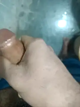 Snapshot of xhanm chatting on February 15, 12:47 pm xhanm online show from February 15, 12:47 pm