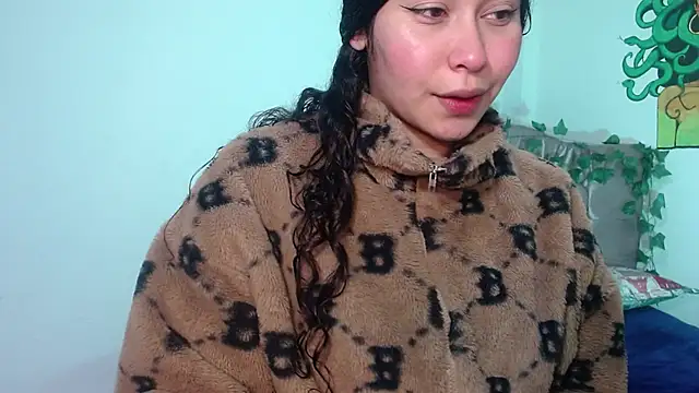 naomybenedetti online show from January 7, 12:51 pm