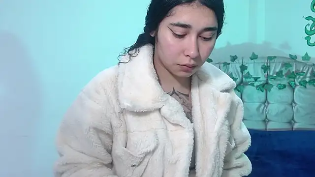 naomybenedetti online show from January 9, 1:03 pm