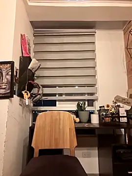 Magenta Moon online show from February 9, 11:53 pm