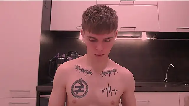 Snapshot of Fredd_Xanders chatting on February 14, 4:37 pm Fredd Xanders online show from February 14, 4:37 pm