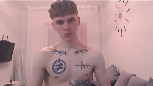 Fredd Xanders online show from April 15, 1:56 am