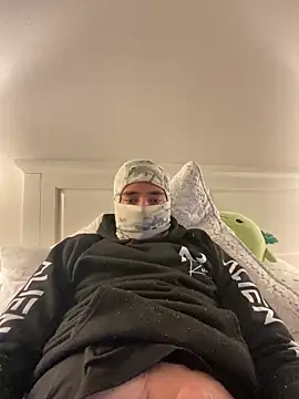 phantom898983 online show from April 9, 5:29 am