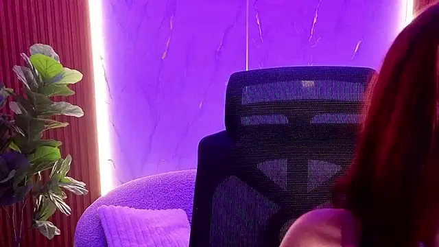 scarlettvg online show from December 17, 4:29 am