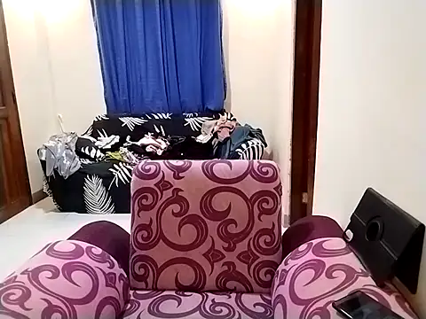 Cinpussie89 online show from February 23, 4:15 pm