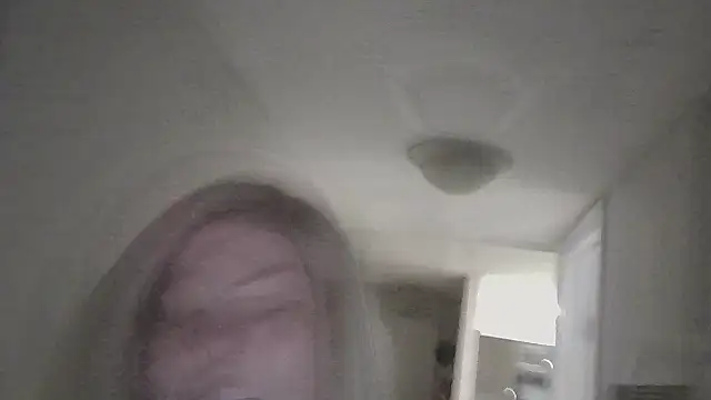 Snapshot of SpiderRose chatting on February 7, 5:00 am SpiderRose online show from February 7, 5:00 am