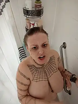 Snapshot of SpiderRose chatting on February 23, 5:21 pm SpiderRose online show from February 23, 5:21 pm