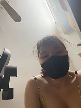 Snapshot of Hello_honey chatting on June 11, 5:00 pm Hello honey online show from June 11, 5:00 pm