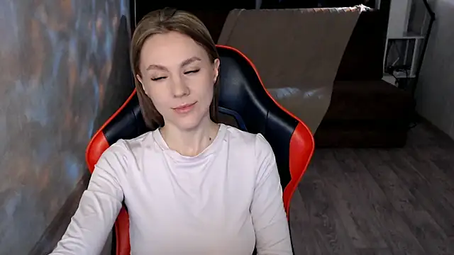 MiaBun1 online show from February 5, 3:00 am