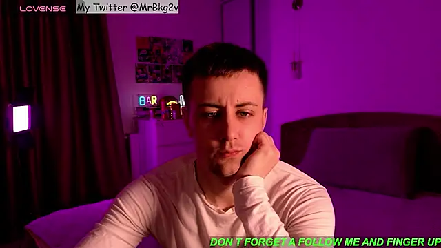 Snapshot of Brellisimo chatting on May 20, 2:56 pm Brellisimo online show from May 20, 2:56 pm