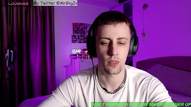 Snapshot of Brellisimo chatting on May 21, 5:20 pm Brellisimo online show from May 21, 5:20 pm