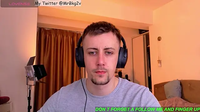 Snapshot of Brellisimo chatting on June 2, 8:22 pm Brellisimo online show from June 2, 8:22 pm