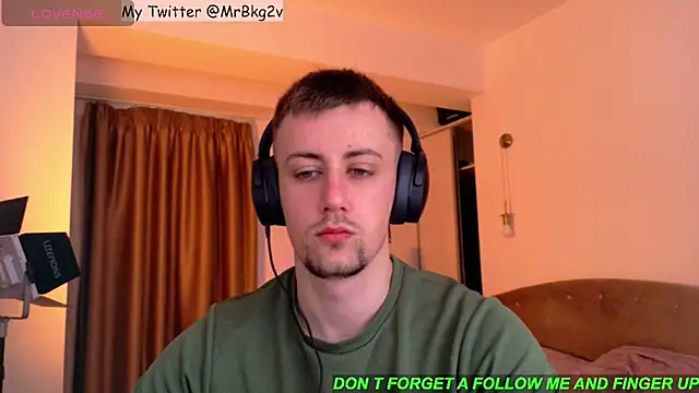 Snapshot of Brellisimo chatting on June 3, 11:02 am Brellisimo online show from June 3, 11:02 am