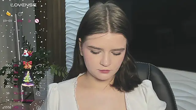 LanaTreades online show from December 14, 1:05 pm