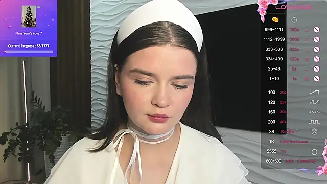 LanaTreades online show from December 20, 1:07 pm