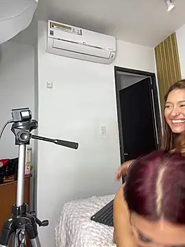 Emily Jonness  online show from January 12, 3:06 pm