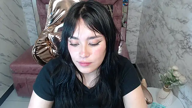 Laksmy v online show from December 21, 1:02 am