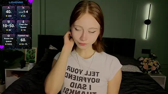 EvaaAnderson online show from January 19, 6:17 am