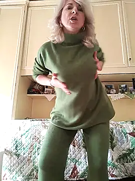 AhlyssaLove1155 online show from December 22, 1:08 pm