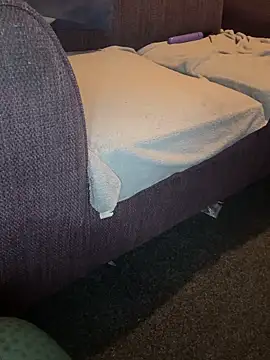 Snapshot of NaturalSunny chatting on February 1, 7:51 am NaturalSunny online show from February 1, 7:51 am