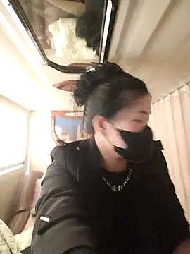 lilly dang online show from December 23, 2:42 am