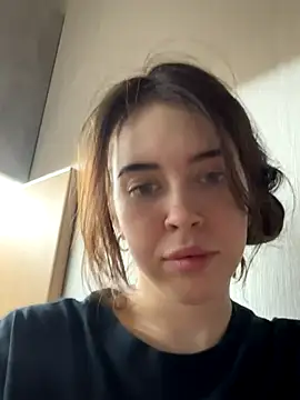 Kimberlybondd online show from December 18, 9:43 pm