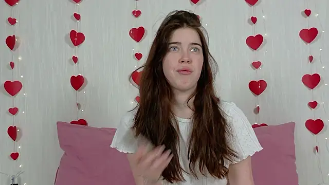 Kimberlybondd online show from February 13, 7:32 pm