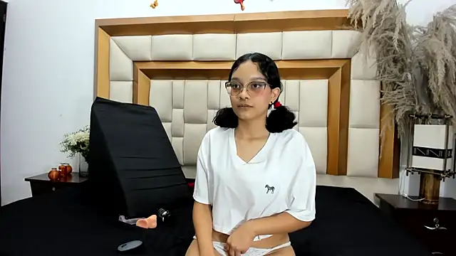 RebecaMarshall online show from February 16, 7:21 pm