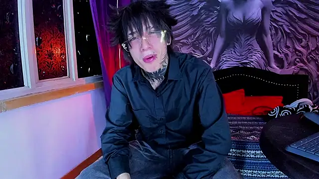 koryu skull online show from March 31, 9:37 pm