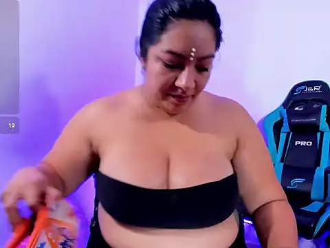 lulu parker online show from May 19, 6:25 pm