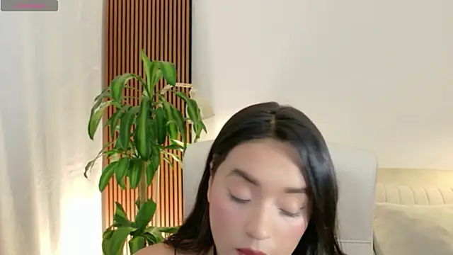IAM  ZARA online show from June 11, 8:18 pm
