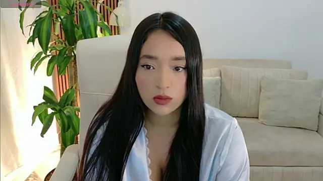 IAM  ZARA online show from June 16, 7:49 pm