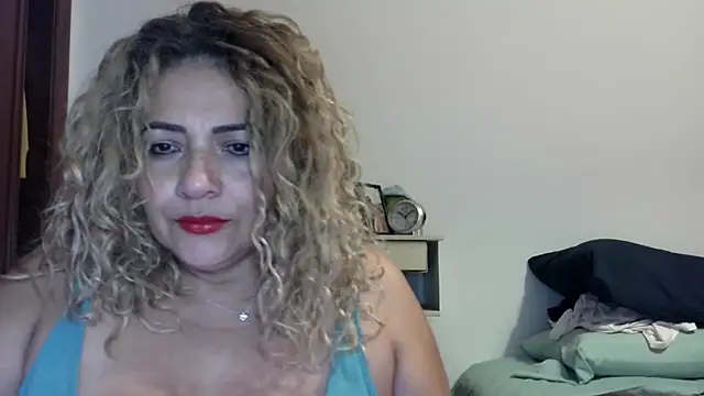 Snapshot of mariajosebarrazaa chatting on May 30, 9:01 pm mariajosebarrazaa online show from May 30, 9:01 pm
