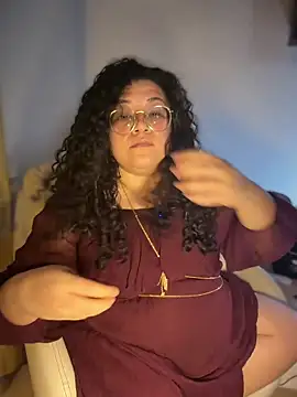 Snapshot of VanesssaMilf_ chatting on June 19, 1:32 am VanesssaMilf online show from June 19, 1:32 am