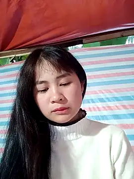 Snapshot of Him_MountainGirl chatting on February 2, 11:58 pm Him MountainGirl online show from February 2, 11:58 pm