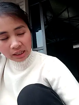 Snapshot of Him_MountainGirl chatting on February 3, 9:03 am Him MountainGirl online show from February 3, 9:03 am