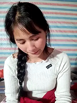 Snapshot of Him_MountainGirl chatting on February 11, 2:33 pm Him MountainGirl online show from February 11, 2:33 pm