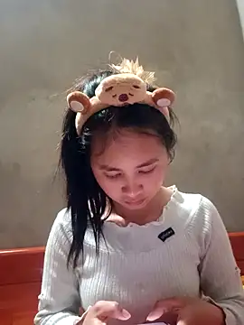 Snapshot of Him_MountainGirl chatting on February 19, 12:06 am Him MountainGirl online show from February 19, 12:06 am