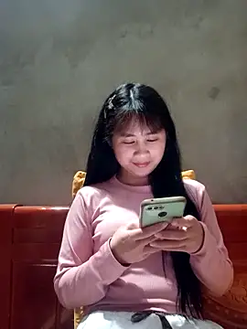 Snapshot of Him_MountainGirl chatting on February 21, 2:29 pm Him MountainGirl online show from February 21, 2:29 pm