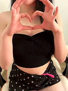 Lucy79xx online show from December 16, 7:46 am