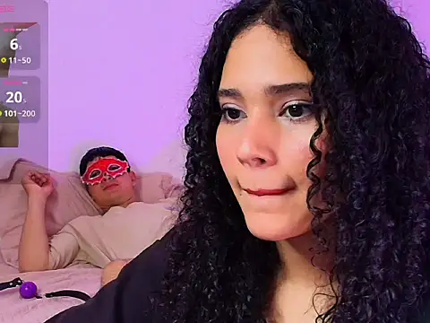 Snapshot of Thetoxicouple chatting on December 20, 11:34 pm Thetoxicouple online show from December 20, 11:34 pm