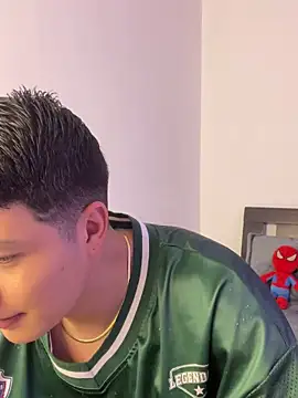 Goldenknight33 online show from March 25, 12:33 pm