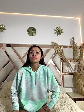 Zoey dim online show from December 20, 8:38 pm