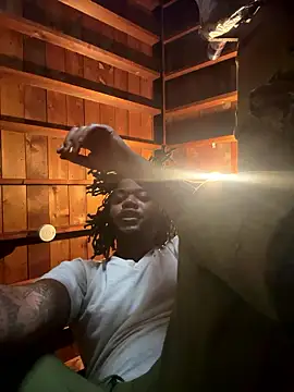 JusGlo1700 online show from January 8, 9:39 pm