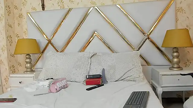 RachelleEvans online show from January 12, 6:13 pm